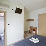 Bernard Hotel