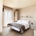 Bernard Hotel San Benedetto del Tronto