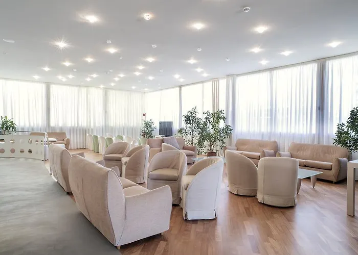 Bernard 3* サン・ベネデット・デル・トロント