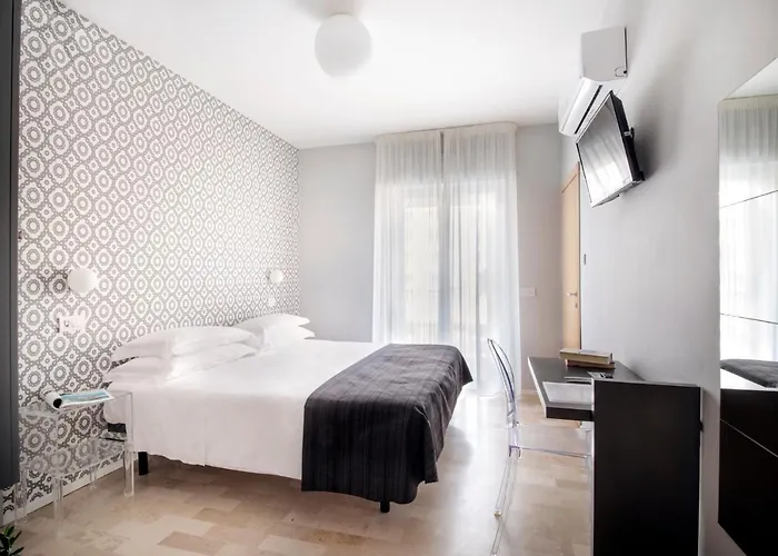 Bernard Hotel San Benedetto del Tronto